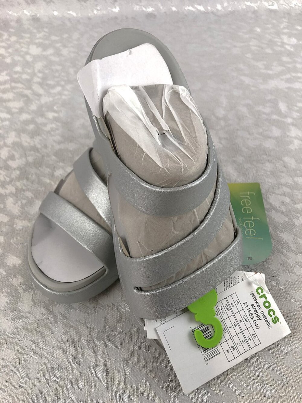 Crocs Getaway Silver Metallic Strappy Sandals Women's Size 5 NWT - Picture 6 of 10